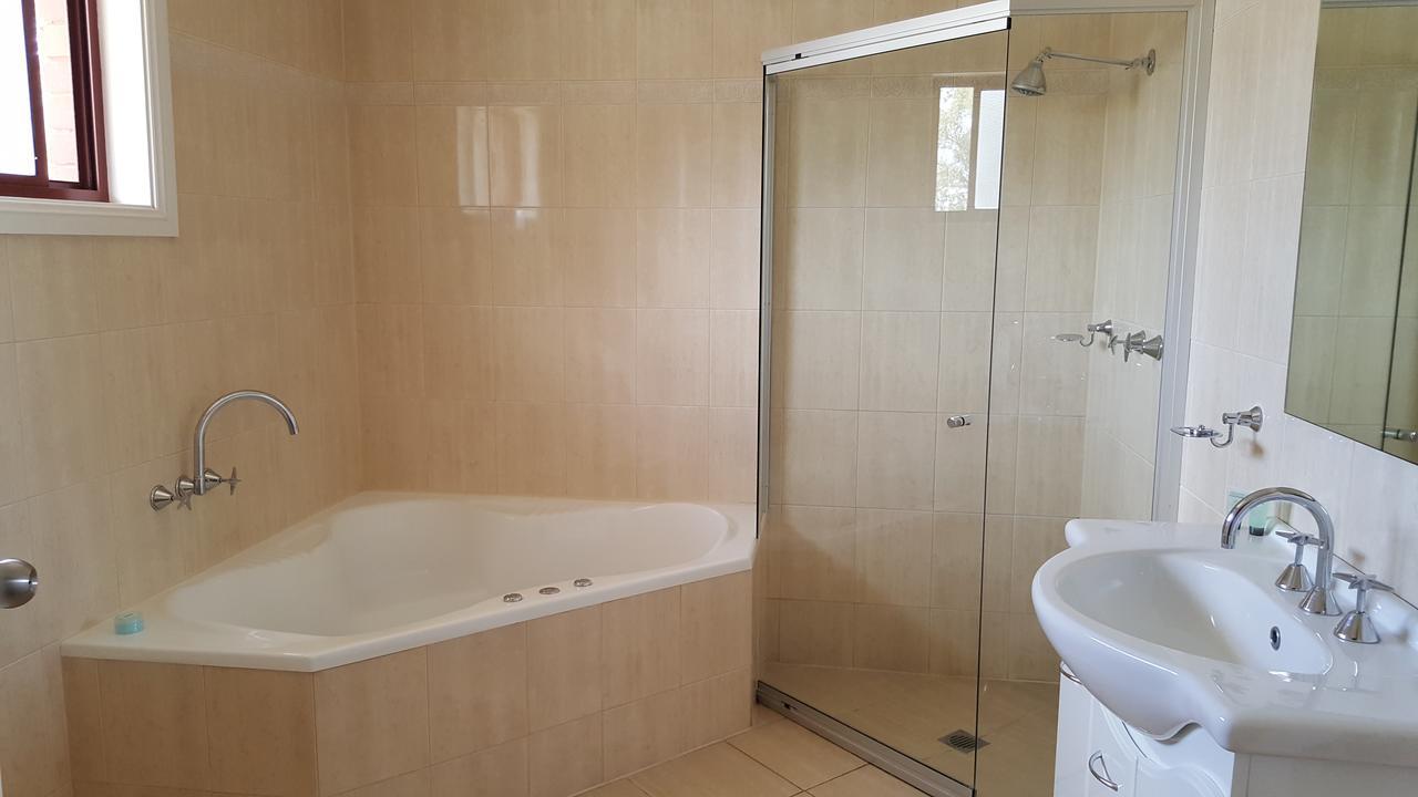 Gateway Motor Inn - Self Check-In Брокен-Гілл Екстер'єр фото