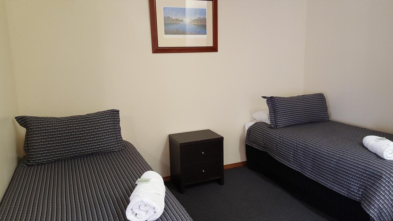 Gateway Motor Inn - Self Check-In Брокен-Гілл Екстер'єр фото